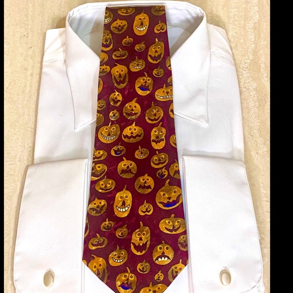 Other - Halloween Novelty mens Tie NWT